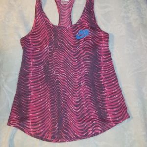 Nike sleeveless top